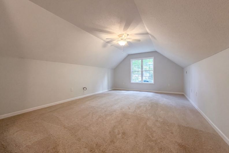 Photo 12 of 17 of 6073 Jones Cir, Sanford, NC