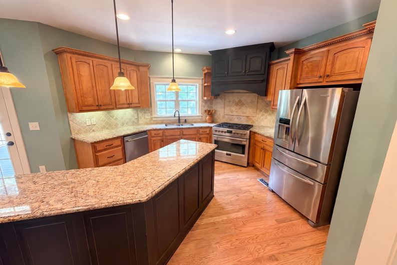 Photo 6 of 31 of 109 Jolie Ln, Sharpsburg, GA