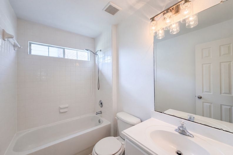 Photo 15 of 27 of 24831 Blane Dr, Katy, TX