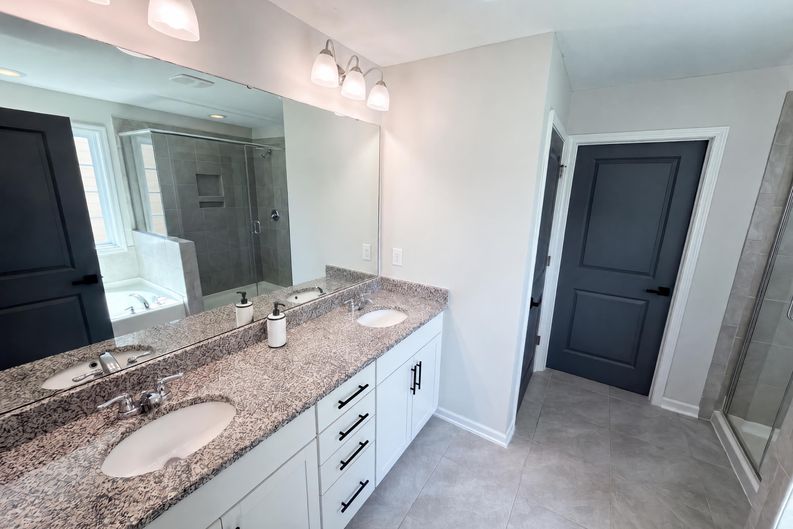 Photo 13 of 18 of 7020 Chrysanthemum Rd, Lancaster, SC