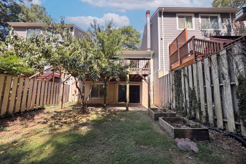 Photo 5 of 17 of 704 Green Ridge Dr, Raleigh, NC