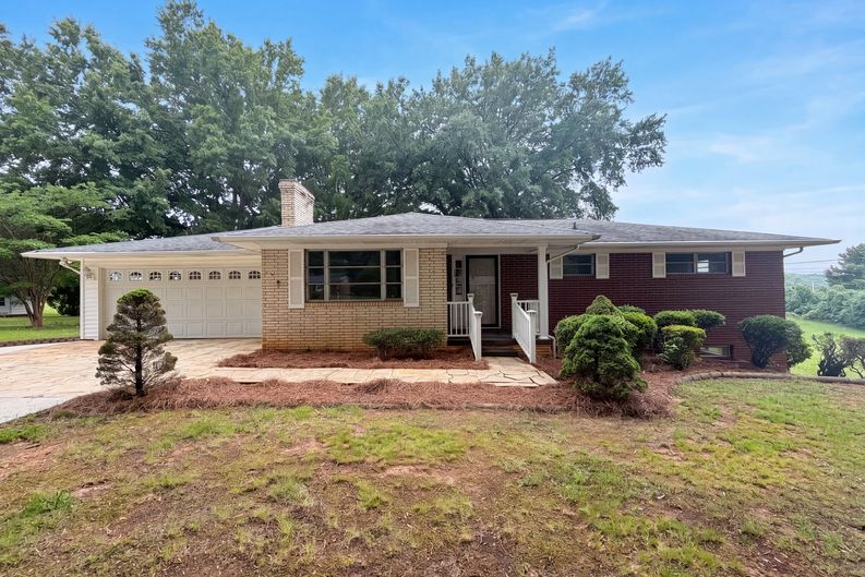 Photo 19 of 21 of 1580 W Cloaninger Ave, Statesville, NC