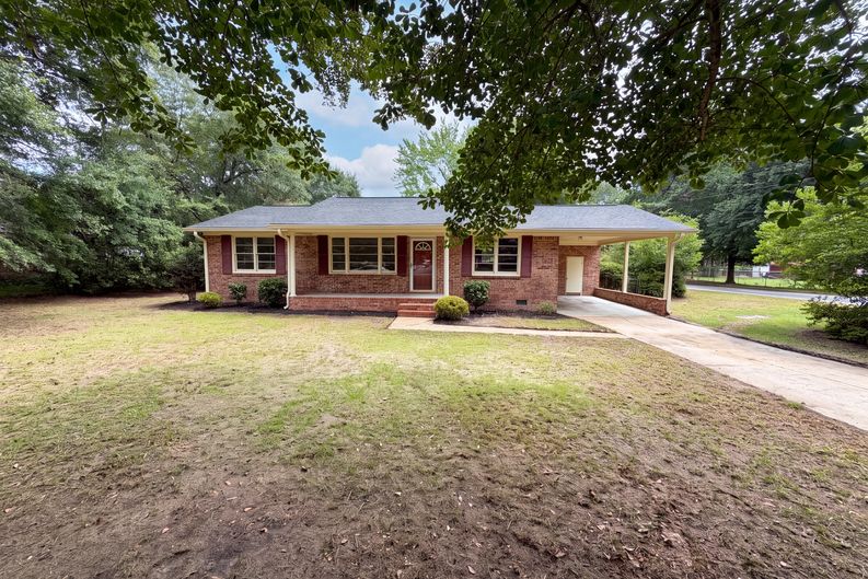 Photo 14 of 16 of 406 Lafayette Way, Camden, SC