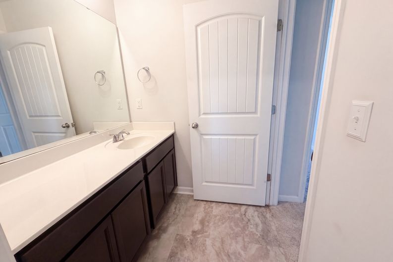 Photo 12 of 21 of 9181 War Eagles Way, Ashland City, TN