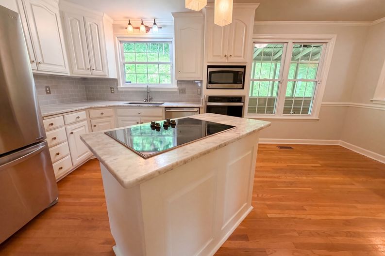 Photo 9 of 69 of 5416 Forest Acres Dr, Nashville, TN