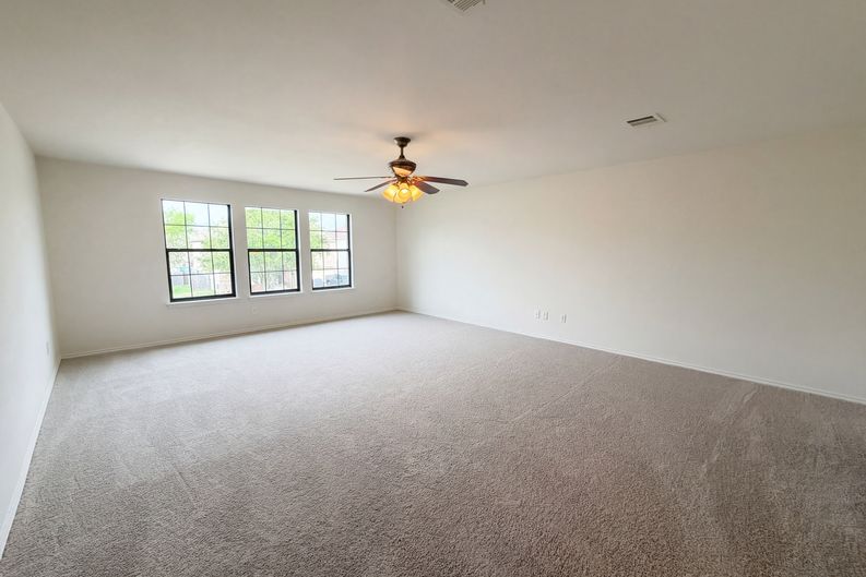 Photo 4 of 19 of 8506 Sunset Canyon Dr, Temple, TX