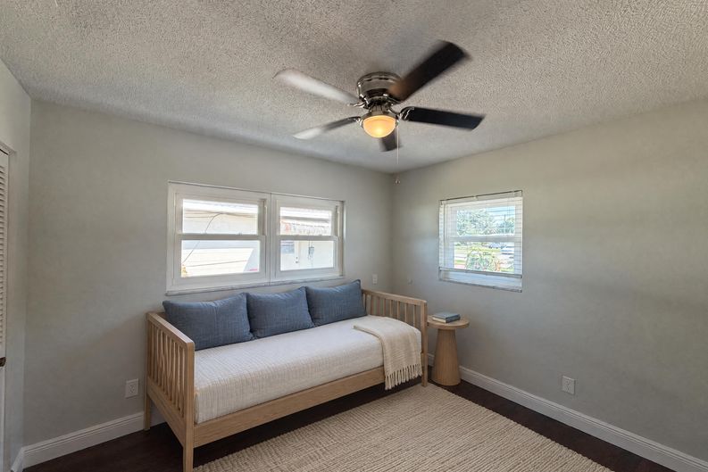 Photo 12 of 18 of 2645 Roy Hanna Dr S, Saint Petersburg, FL