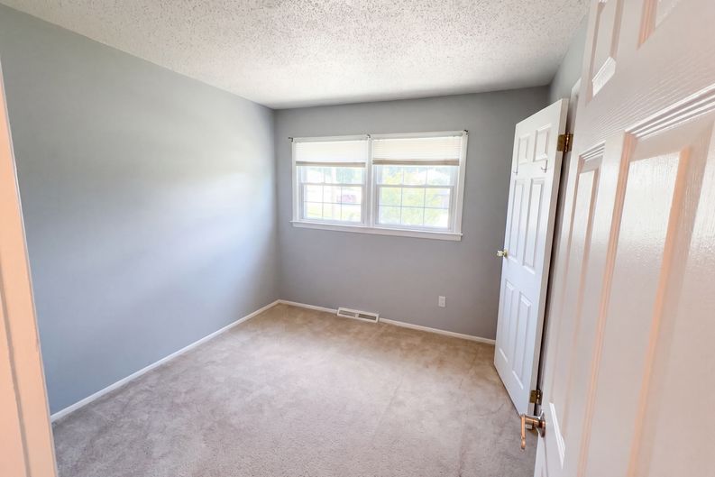 Photo 10 of 25 of 24 Hogan Ct, Little Egg Harbor, NJ