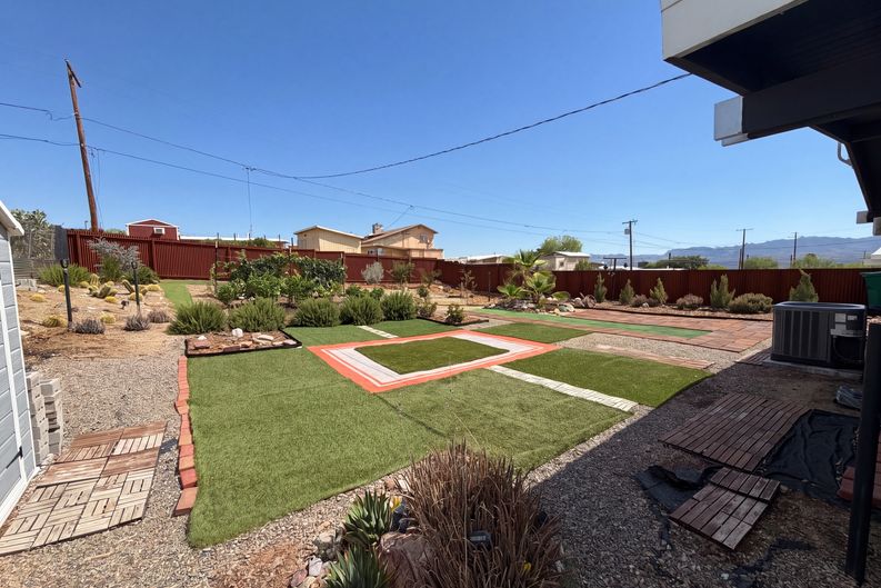 Photo 15 of 19 of 110 W 4th Ave, San Manuel, AZ