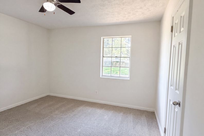 Photo 20 of 22 of 5928 Lake Ridge Ave, Jacksonville, FL