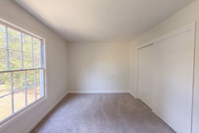 Photo 23 of 41 of 2618 Speas Rd, Winston Salem, NC