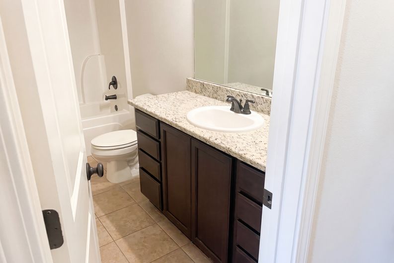 Photo 10 of 15 of 402 Cypress Garden Dr, Houma, LA