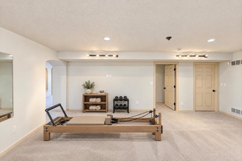 Photo 23 of 34 of 4509 NE Ridgeline Cir, Lees Summit, MO