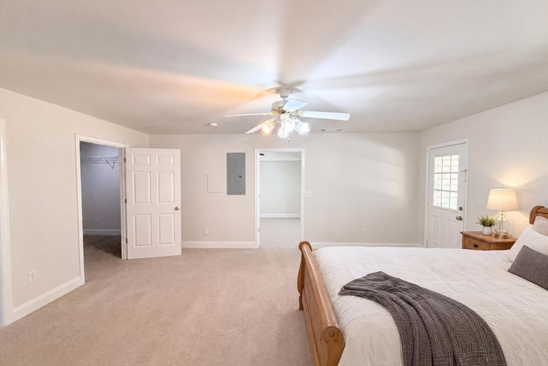 Photo 27 of 35 of 1396 Bramlett Forest Ct, Lawrenceville, GA