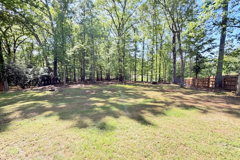 Photo 22 of 24 of 1327 Towne Harbor Trl, Woodstock, GA