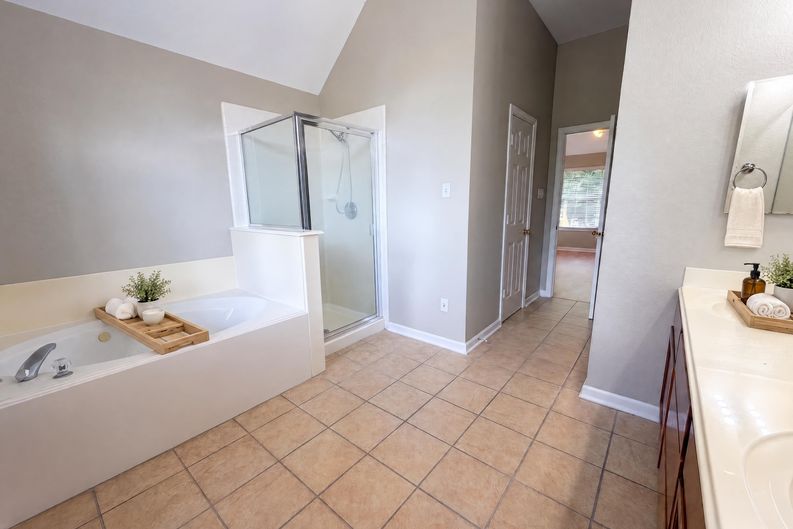 Photo 17 of 21 of 12159 Hawthorne Dr, Montgomery, TX