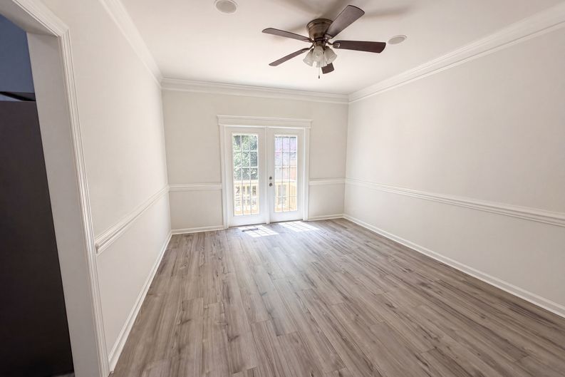 Photo 18 of 49 of 12209 Willingdon Rd, Huntersville, NC
