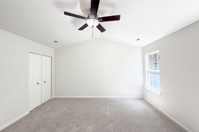 Photo 12 of 22 of 14542 Arbor Ridge Dr, Charlotte, NC