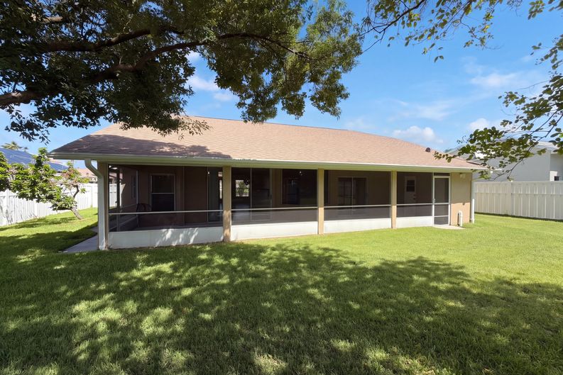 Photo 5 of 41 of 771 Sandhill Crane Ct, Rockledge, FL
