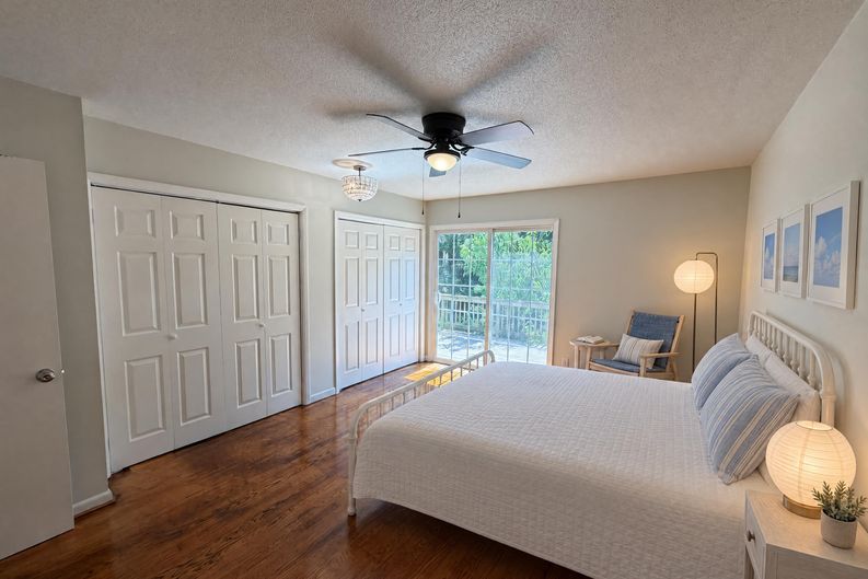 Photo 8 of 17 of 704 Green Ridge Dr, Raleigh, NC