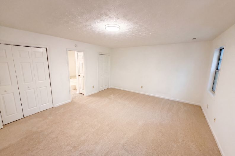 Photo 10 of 23 of 17 Dover Trl, Peachtree City, GA