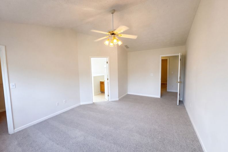 Photo 8 of 60 of 2492 Halcyon Way, Lawrenceville, GA