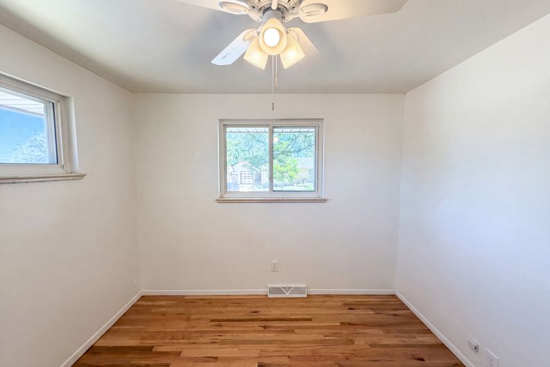 Photo 18 of 28 of 5667 Johnson St, Arvada, CO