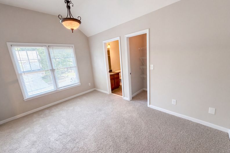 Photo 16 of 74 of 7047 Tree House Way, Flowery Branch, GA