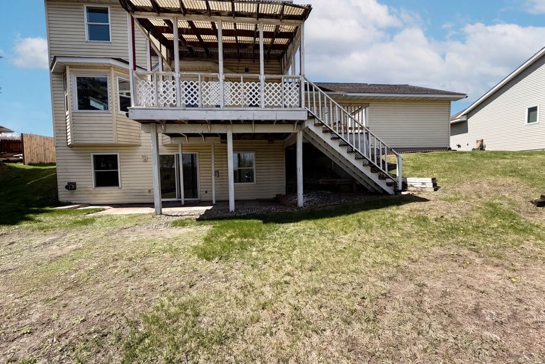 Photo 5 of 25 of 9429 Harkness Ave S, Cottage Grove, MN