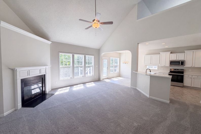 Photo 3 of 20 of 1701 Carnation Dr, Durham, NC