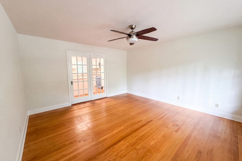 Photo 6 of 17 of 5148 Clearview Dr, Winston Salem, NC