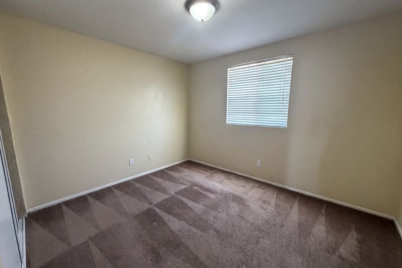 Photo 19 of 36 of 11401 Villa St, Adelanto, CA