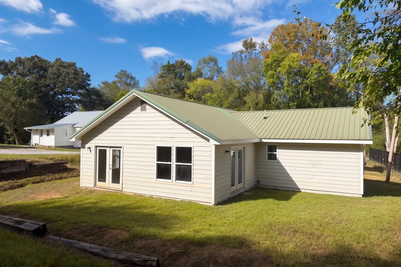 Photo 33 of 33 of 670 Roland Hayes Pkwy SW, Calhoun, GA