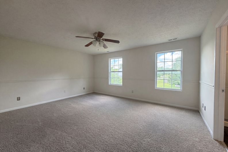 Photo 18 of 29 of 4625 Kenross Dr, Columbus, OH
