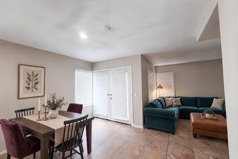 Photo 4 of 22 of 39676 Ridgedale Dr, Murrieta, CA