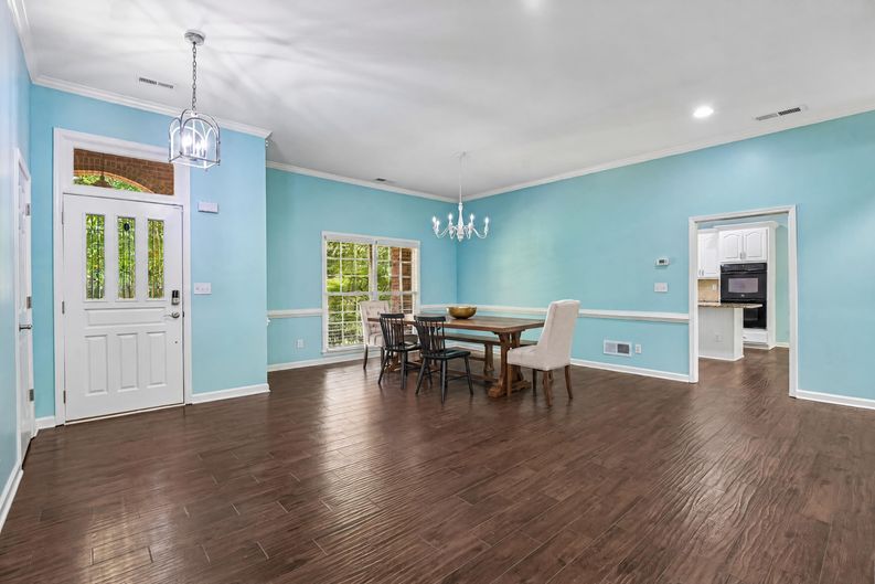 Photo 11 of 79 of 2077 Coolidge Way NW, Acworth, GA