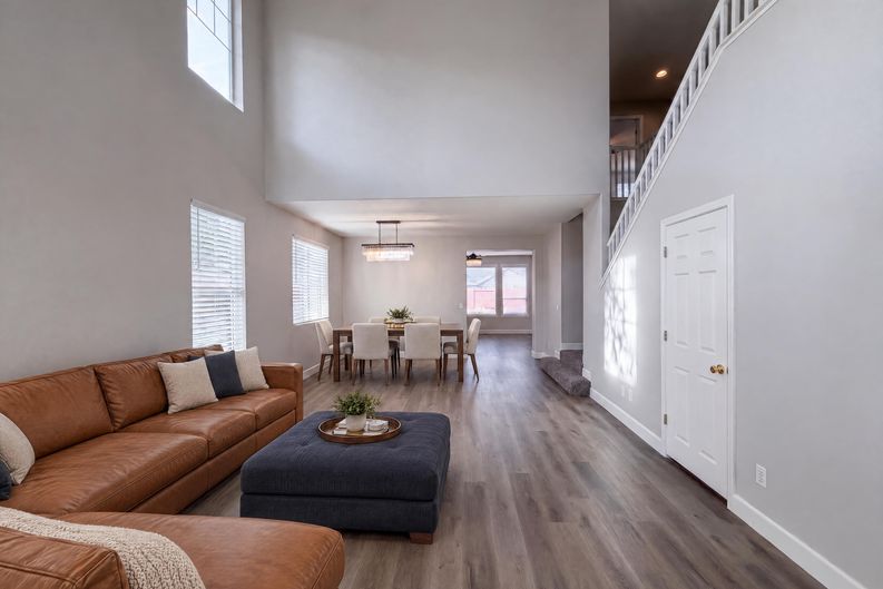 Photo 11 of 35 of 2571 Cantara Ct, Sacramento, CA