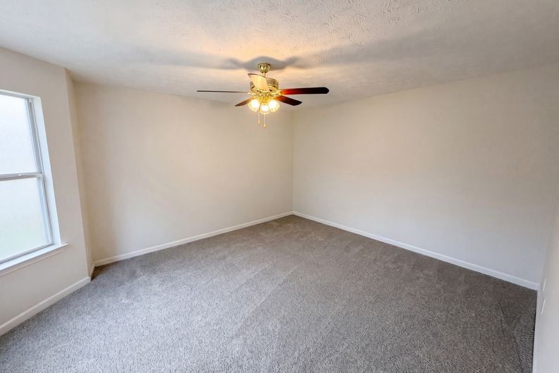 Photo 36 of 50 of 1800 Ivy Stone Ct, Buford, GA