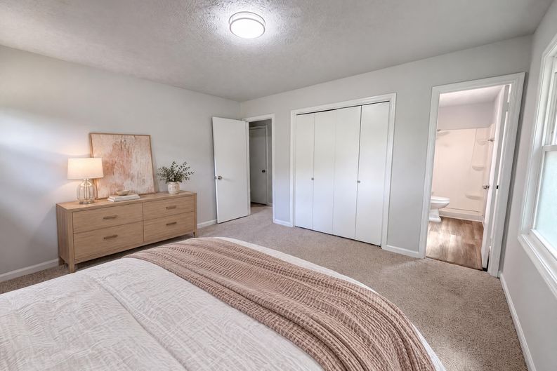 Photo 4 of 25 of 3691 Lavilla Dr, Powder Springs, GA