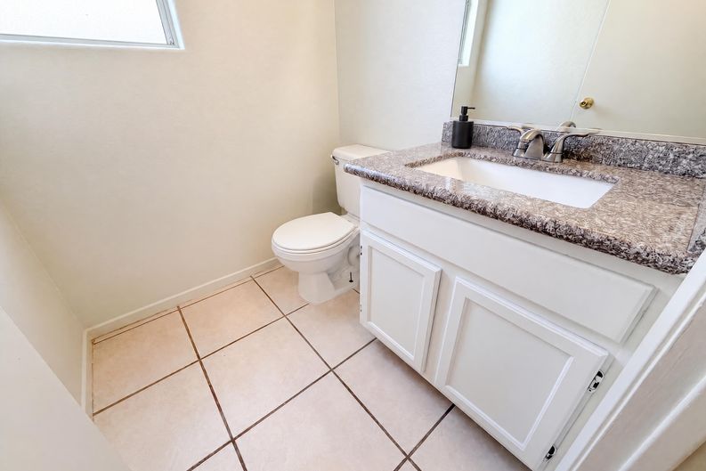 Photo 10 of 43 of 9328 Chilly Pond Ave, Las Vegas, NV
