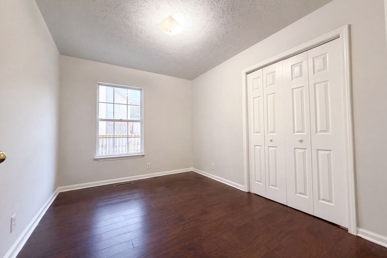 Photo 4 of 15 of 801 Marvin Layne Rd, Mount Juliet, TN