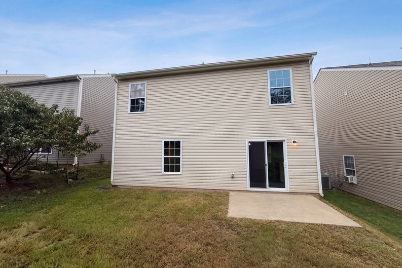 Photo 5 of 32 of 3980 Long Arrow Dr, Concord, NC