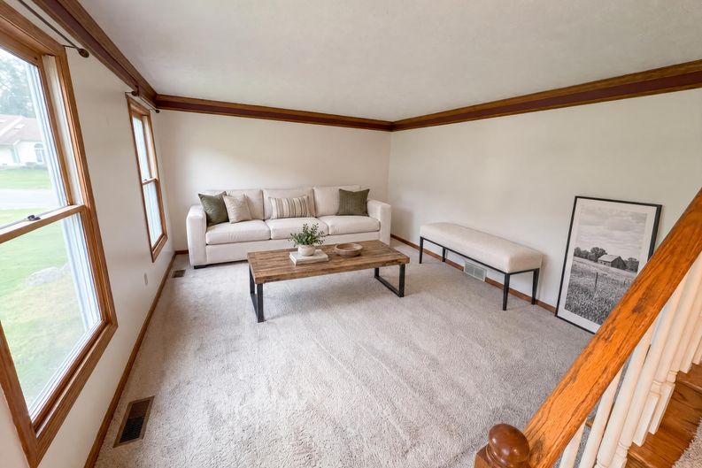 Photo 8 of 27 of 1100 Prescot Ave NW, Massillon, OH