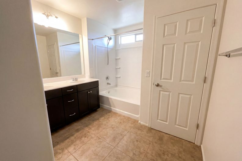 Photo 11 of 19 of 11600 W Granville Dr, Marana, AZ