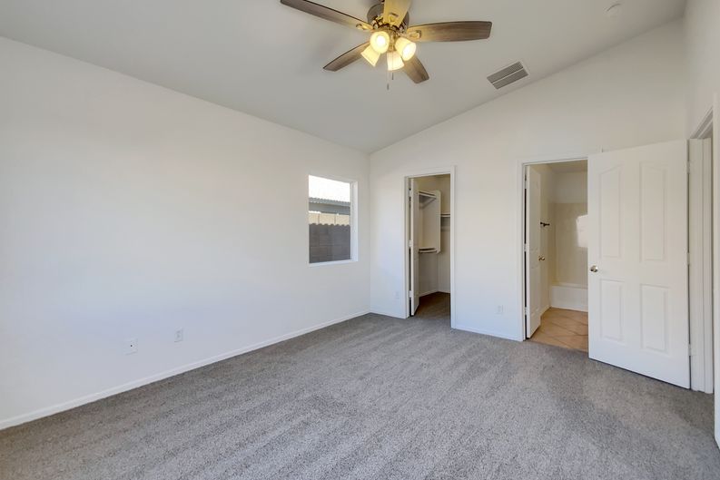 Photo 7 of 19 of 9728 E Kiva Ave, Mesa, AZ