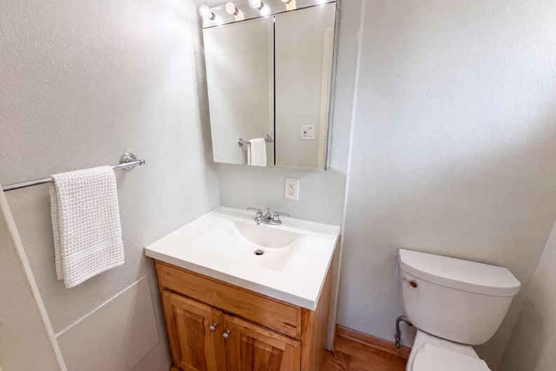 Photo 18 of 29 of 3352 W Aksarben Ave, Littleton, CO
