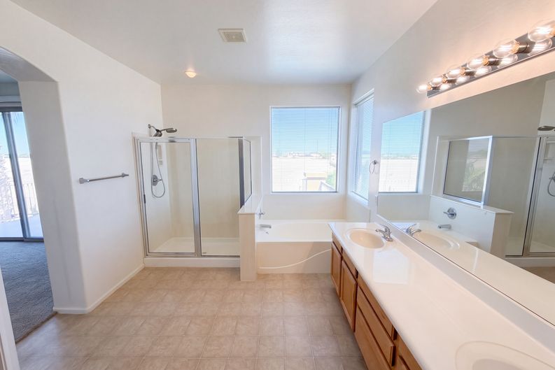 Photo 12 of 39 of 5706 W T Ryan Ln, Laveen, AZ