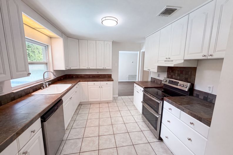 Photo 12 of 29 of 963 Sequoia Dr, Winter Springs, FL