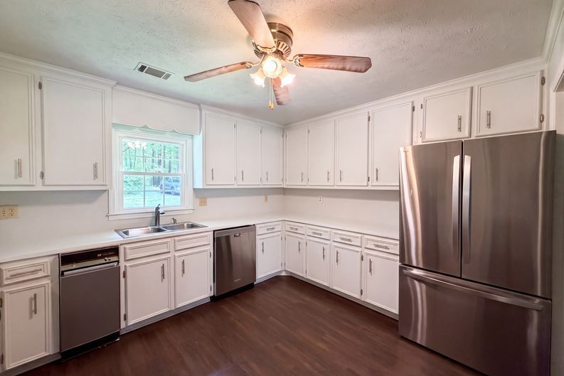 Photo 12 of 34 of 2310 McEachern School Rd, Powder Springs, GA