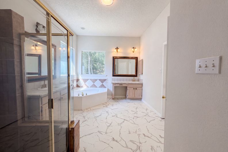 Photo 12 of 19 of 3000 Candide Ln, McKinney, TX